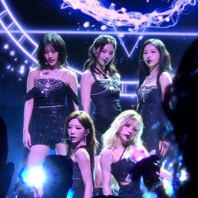 sad_river_'s profile picture. :･ﾟ✧:･.☽   07'  ☽ ˚｡･ﾟ✧:･.:
❝𝐈'𝐥𝐥 𝐛𝐞 𝐛𝐞𝐭𝐭𝐞𝐫 𝐨𝐧 𝐬𝐚𝐭𝐮𝐫𝐧🪐❞
────── ⋆⋅☆⋅⋆ ─────

Beyoncé concerts soon 🤩