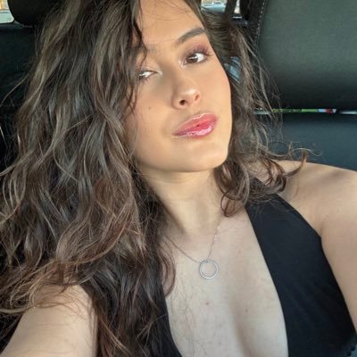 Yuviasg's profile picture. I’m going to give myself the fucking world.