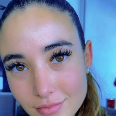 debbie62745's profile picture. 