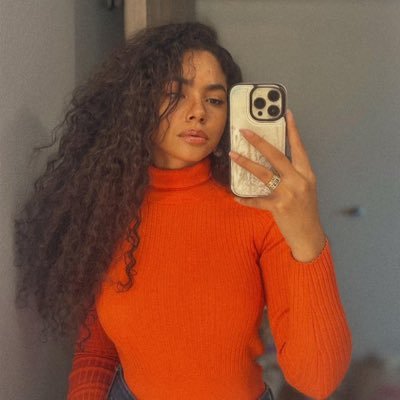 Becky200000002's profile picture. I need Loyal and honest man❤️🤍💛💝