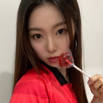 imsolazee's profile picture. 