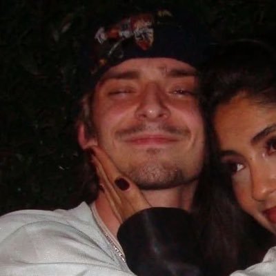 quatorzelle's profile picture. 