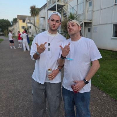 MimmsyT's profile picture. Scanning the twittersphere for amusement, football, boxing, politics, ladies of the world,Shady records, laughs..Arsenal FC.. Guess who's back #FUEL