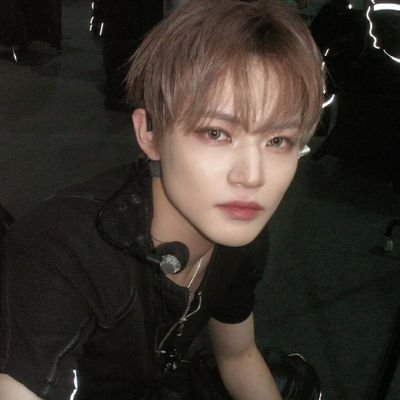 toourbrightside's profile picture. just here for fun, and hyping my favs 💫                                                  —especially #辰乐