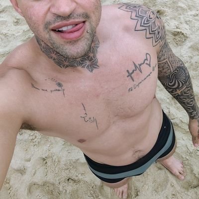 khembareback's profile picture. putão, safado, adoro trocar proteína!! 
vst da ZL, no pelo pra geral, cuzão e pica rodada
#bare #nopelo #BB #bareback #comlocal #pentelhudo #uncut #promiscuo