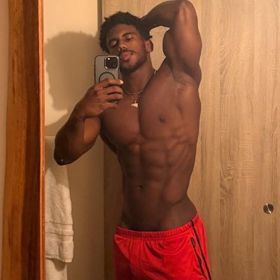 Chase_comedian's profile picture. Your favorite 🍫is here 👇🏿