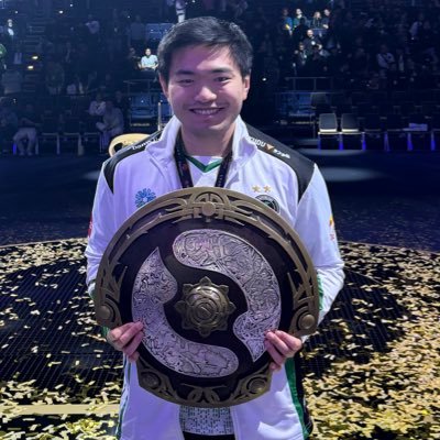 SneykingGaming's profile picture. Professional Dota 2 Player for @TeamFalconsGG. TI11 and TI14 Champion.