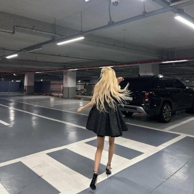 Sophia4549466's profile picture. I just recovered my account; we can communicate through this account from now on
Finally, I want to say, scammers, please don't send me private messages