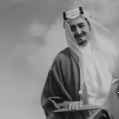 H_Alassire's profile picture. ما رمشت الّا رمش جفن الحيااه ..