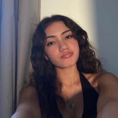 Jadeluv9181's profile picture. 🌅🦋🥂