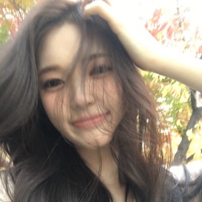 elqxlzmwnj's profile picture. 