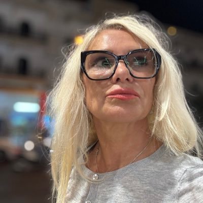 Scherer750805's profile picture. Der RETTETR , den du so sehr in der Welt suchst , bist du SELBST, Erkenne Dich und du bist frei . (Doreen Draheim)