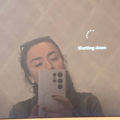 GhazalHazraty's profile picture. ‏ژورنالیست