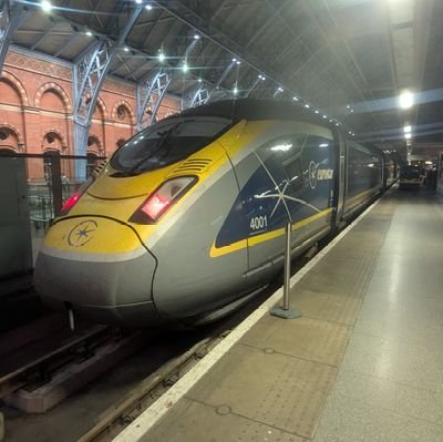 lokiavivson's profile picture. 22
he/him
based in London
rail enthusiast
autistic
fan of @StansaidAirport