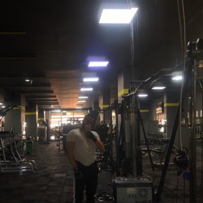 SemihGencer6's profile picture. MEB/football player⚽️