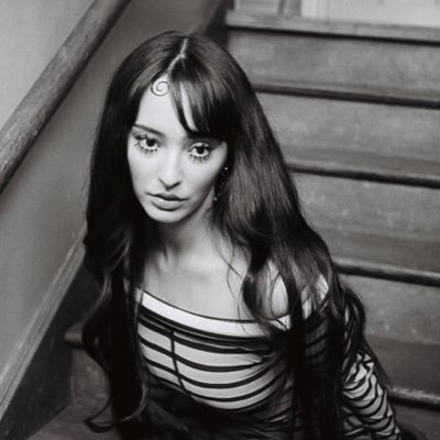 faouzia's profile picture. i sing a little sometimes