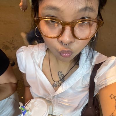 fadein222u's profile picture. loss and gain is the same 🪷