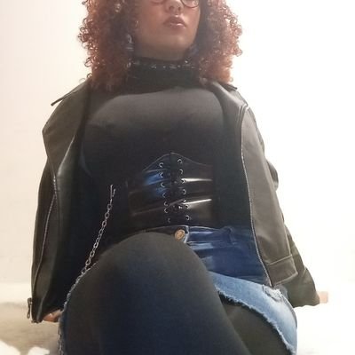 Miss_Enna31's profile picture. Looking for my own paypig.