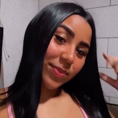 BrunaRay43726's profile picture. 