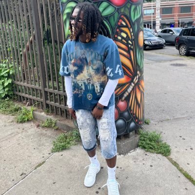 DerekNickJr's profile picture. somewhere getting to it