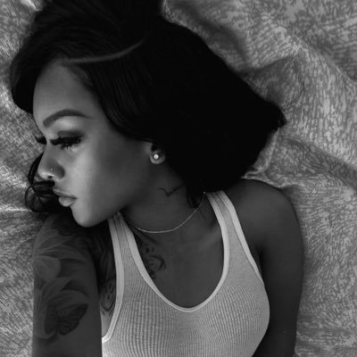 jakhyi's profile picture. 