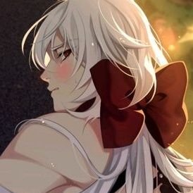 meowbloom's profile picture. 