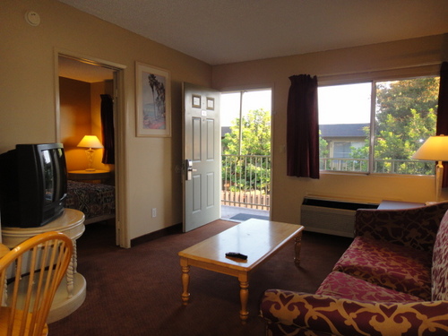 TRAVELERINSUITE's profile picture. WE ARE CLOSE SAN DIEGO CONVENTION CENTER,ZOO,SAN DIEGO AIRPORT,SEA WORLD,BALBOA PARK,SAN DIEGO DOWNTOWN,SAN DIEGO TROLLEY STATION