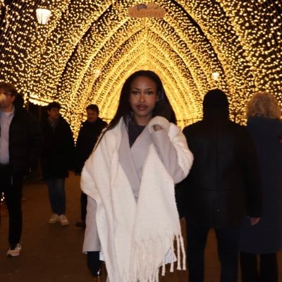 luvsrahh's profile picture. 