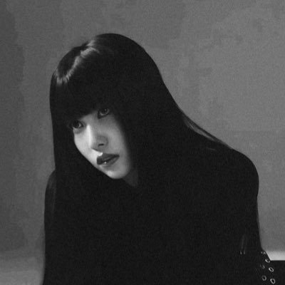 delunesion's profile picture. you know where your hands should be.