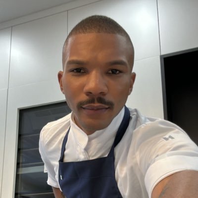 chartnarc's profile picture. Building Hyphaeon - mycellium based composite materials - stalking the charts.