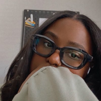 erinnjbudd's profile picture. 