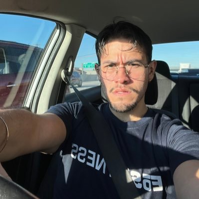 craviid's profile picture. better than you cause i’m seeing ariana in june