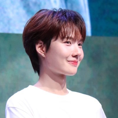 knp_blue95's profile picture. 