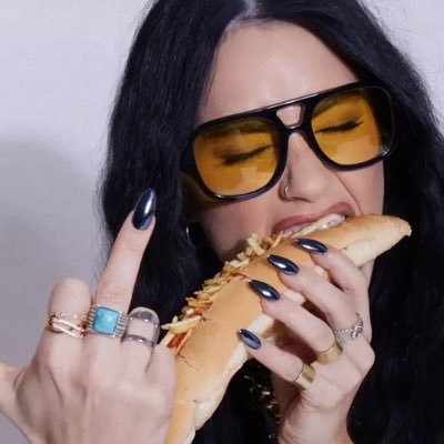 senonsonogigIi's profile picture. ce ne faremo una ragione