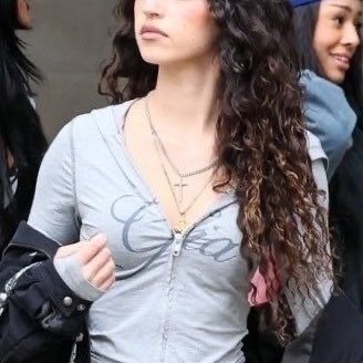 slutiefied's profile picture. look ⠀ at ⠀ pinned ⠀ ༺♥︎༻ ⠀ i ⠀ don’t ⠀ send ⠀ stuff