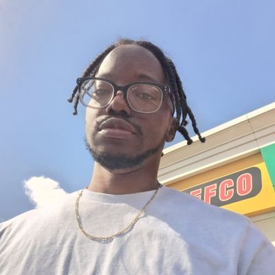 whatevermuzzy's profile picture. 