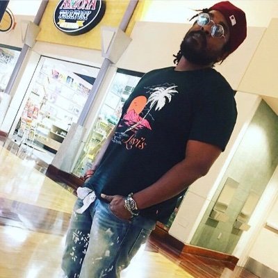 ThoughtToBeDead's profile picture. 