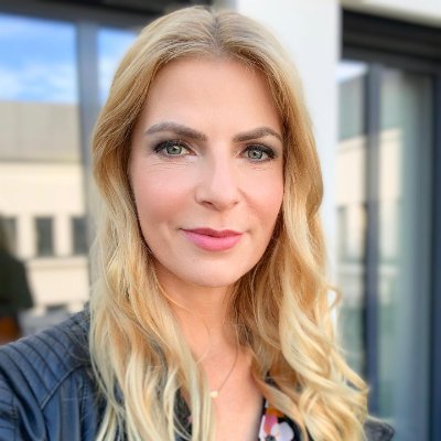 Maria__19750806's profile picture. Innovating for a better tomorrow. 🌟
Turning ideas into impact. 🚀
Striving for excellence in every endeavor.💼
Empowering growth through creativity 🌱