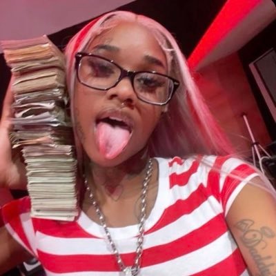 GhettoFrks's profile picture. 𝗜𝗙 𝗬𝗢𝗨 𝗧𝗛𝗜𝗡𝗞 𝗧𝗛𝗜𝗦 𝗜𝗦 𝗖𝗥𝗔𝗭𝗬...𝗪𝗔𝗜𝗧 𝗧𝗜𝗟𝗟 𝗬𝗢𝗨 𝗛𝗜𝗧 𝗧𝗛𝗔𝗧 𝗟𝗜𝗡𝗞 𝗜𝗡 𝗕𝗜𝗢😩💦 (18+)