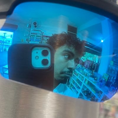 who_is_joao's profile picture. perfil porcamente monitorado