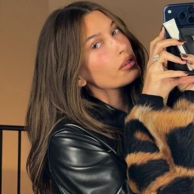 justbiebf's profile picture. on God runnin' to the altar like a track star