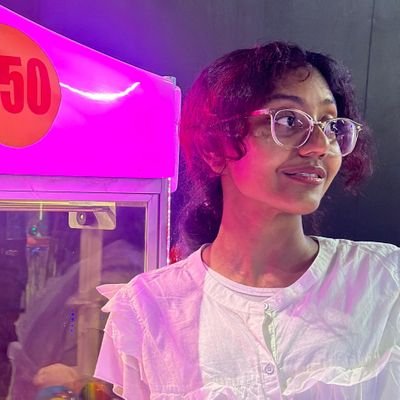 evelynajith's profile picture. | Dentistry | Music | Dance | 

heartless.