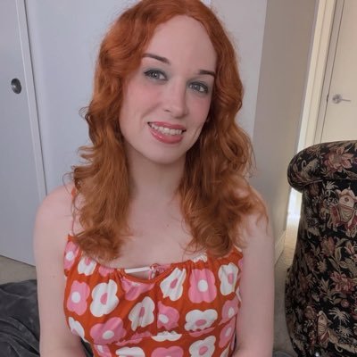 kerry_sarah's profile picture. proudly a trans-woman 🏳️‍⚧️