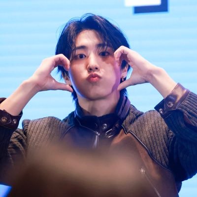 skzzjk's profile picture. ✧*: there is no destination✧*:･