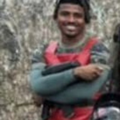 euandre02's profile picture. estou longe de ser quem eu quero, mas com certeza ja não sou mais quem eu era antes