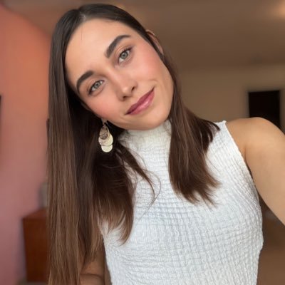 claucampos97's profile picture. 