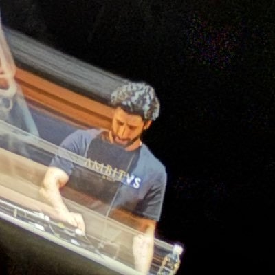 II_I31113bbx's profile picture. 07￤Beatbox￤Loopstation