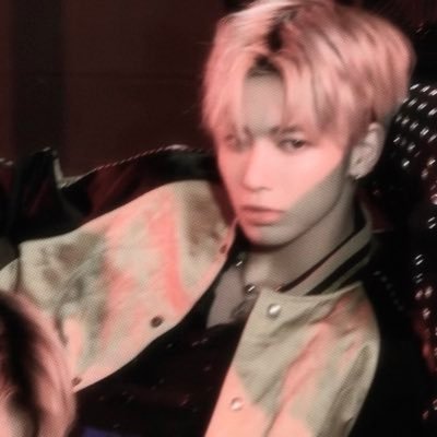 IwcKGLfrj76033's profile picture. 