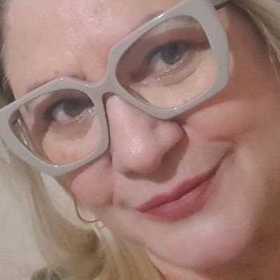 Rosana741729's profile picture. Psicopedagoga, Assistente Social, Professora e especialista  em saúde mental
