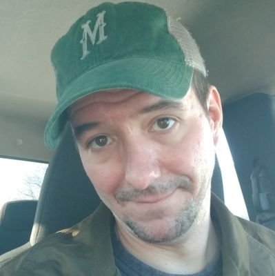 0lof_s0n's profile picture. I think